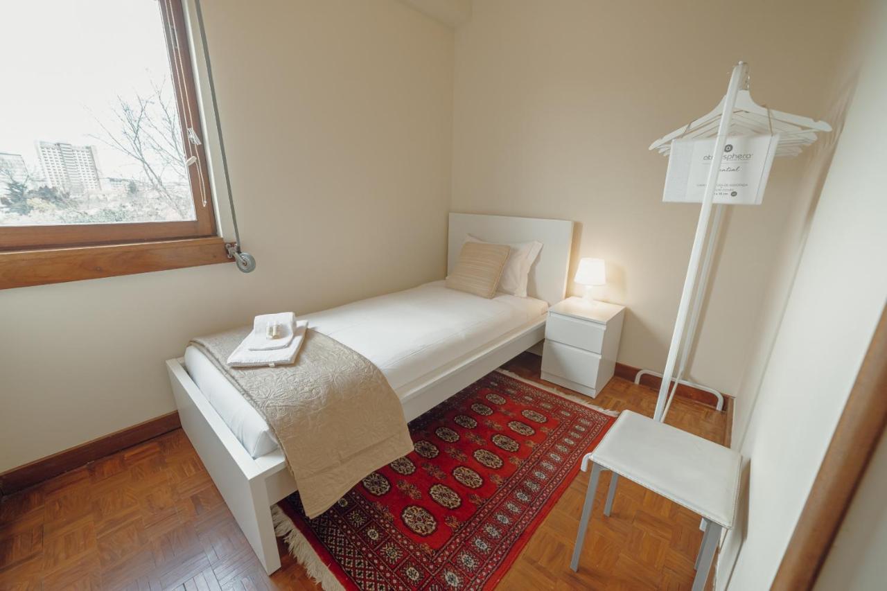 Grand Botanic Garden Apartment By Vacationy Porto Bagian luar foto
